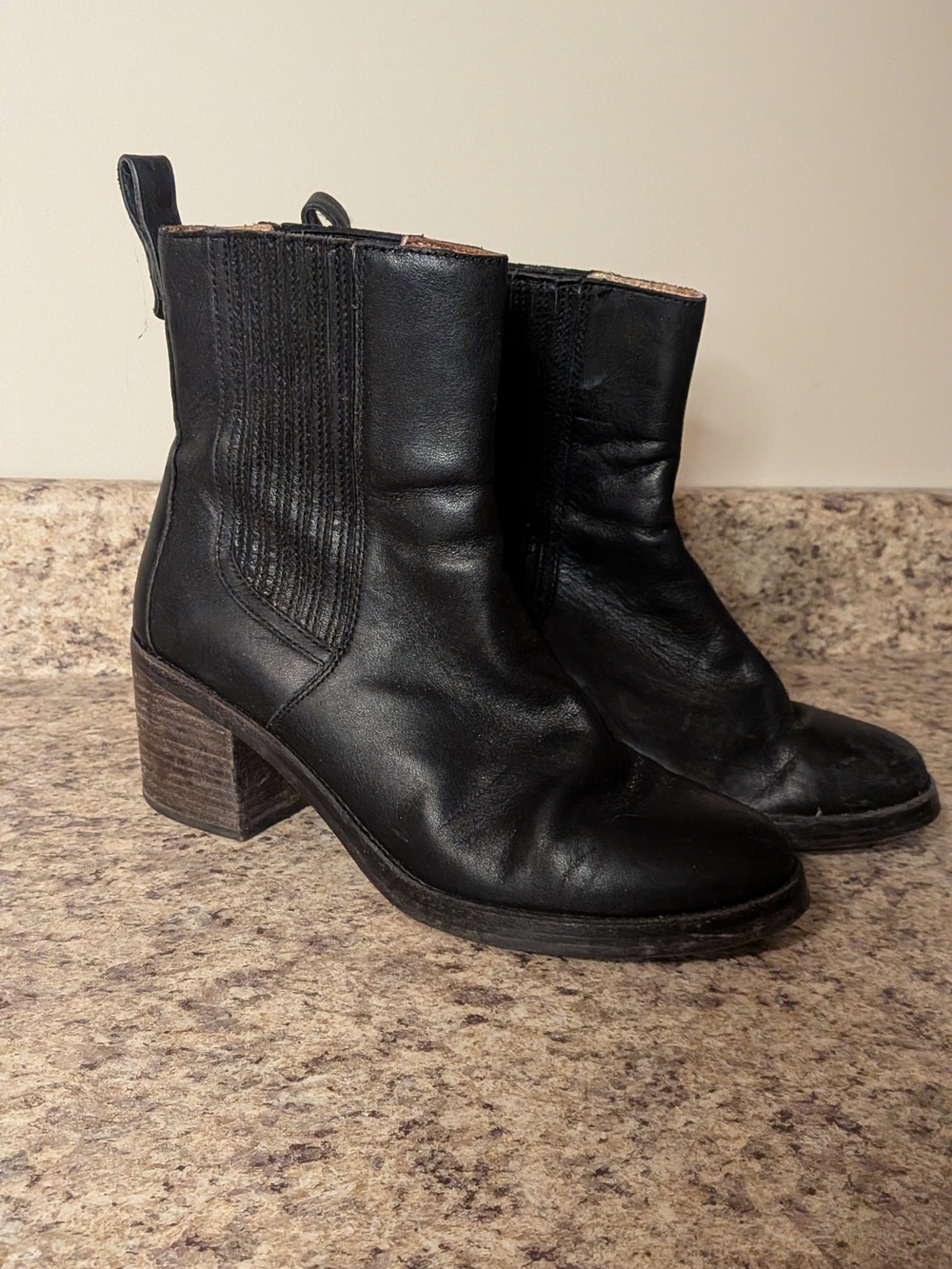 UGG Camden Black Leather Ankle Boots with Block Heel